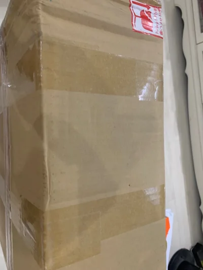 包装妥妥的好，这次主要是带了凑阿库娅的周边，小玩意还挺贵的，每次买东西都有一些惊喜，感觉不错

虽然有些小问题但是能够接受，之后会考虑黄鱼出掉