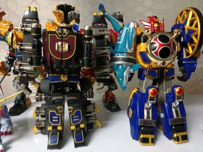 这一次终于如愿的获得了以前心心念念的战队机器人，事到如今有机会给童年补上一次机会也是不错的选择呢，就是得重新上漆一下