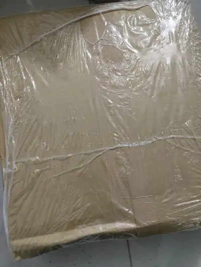   非常非常好！打包很严实，里里外外好几层呢。东西都是好的，一样没少，和卖家描述一致，成色比预想中还要好。很喜欢这个平台。