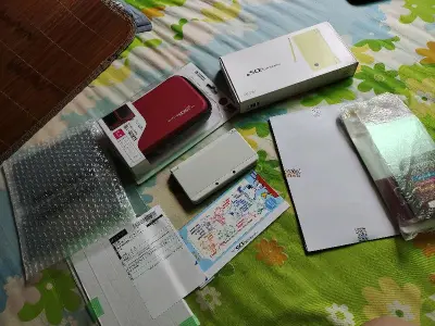 这次到货的质量，很值得肯定，是我想要的，买两台游戏机，其余都是中古的配件，这下能开心的玩耍了，这次破费用的ems速度一个礼拜到了，包装什么挖煤姬都很严谨没有出现破损少件，比较值得信赖的购物平台了。