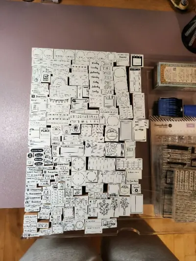 通过努力收集已经有这么多印章啦，手账er超开心，在挖煤姬买了这么多好东西，会一如既往的继续支持挖煤姬滴，很良心～