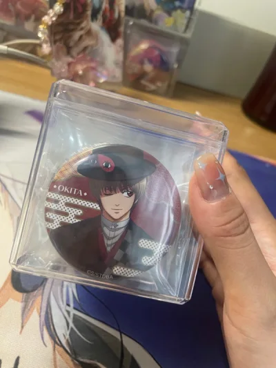 这次主要吃了总悟的小梦情 也是大正柄！超美捏 跟上次吃的神威大正放到一起非常赏心悦目 这次买的谷子金额超了点 但还是觉得自己填面单太麻烦了 直接继续走竹蜻蜓专线 速度才是王道啊 到货超快！