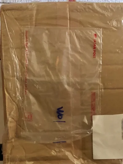 下单切的速度感觉比之前有所提升，合单快递包装的很好，里面商品完好无损，很开心在挖煤姬买到喜欢的娃娃，开始期待下一箱。