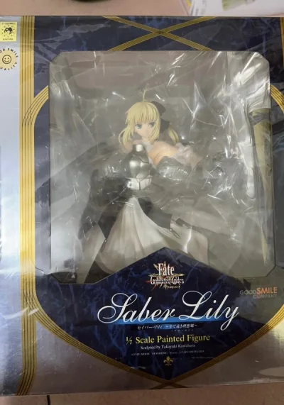 saber lily gsc理想乡终于到手了！以前就喜欢了很久了，这次正好淘到了比较便宜的，东西成色很好，盒子有个角有磕痕但是不影响，毕竟已经很划算不是吗