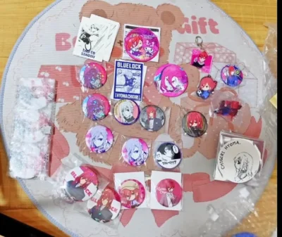 挖煤姬蓝锁挖煤第六单，别问我为啥这么久没更新，因为懒得剪，最近切煤越来越多，过海关真是和玄学，挖煤姬合单操作起来真的很方便简单，不像乐淘感觉每次还得对半天，包装也结实有外面有防水层！