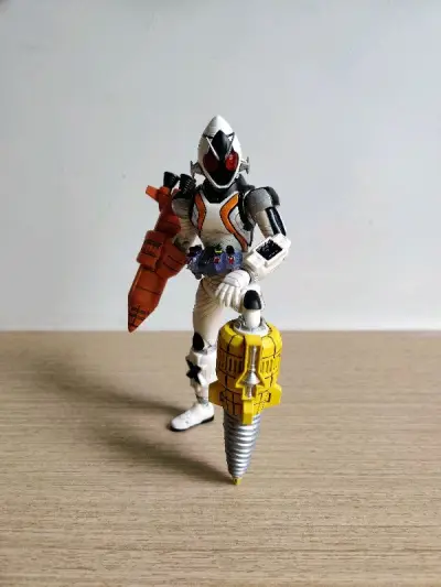 隔了差不多一个月终于到货，竹蜻蜓是越来越慢了，不过没办法，运费便宜。说回重点，这次的卖家比较诚信，没有隐瞒缺件和瑕疵，物品也没有什么问题，算是一个不错的商品，有机会希望继续购物