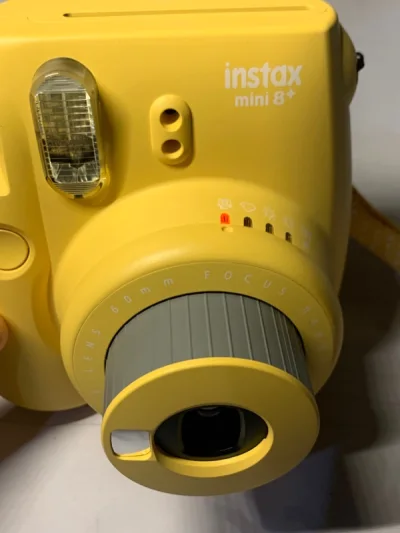 买了拍立得，成色很好功能也很好，买到了米妮限量款非常好看，物流包装也很严实，很满意，期待下一次购物，??