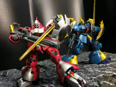 作为成品玩具来说 Hcm Pro肯定是成功且优秀的，得益于当时大陆廉价的人力成本有了丰富细腻的涂装，配合当年来说还不错的可动，优秀的造型 和丰富玩法拼装的小配件，甚至相比同时代的R魂系列没那么肉... 惋惜于不可避免的停产，感谢hcm也留下无数经典作品，感谢现在也还...