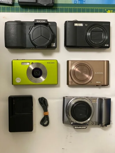 展示一下我的宝贝新机
还在研究中，目前SONY wx300的小长焦已经把我征服了，理光gx200真的很出片