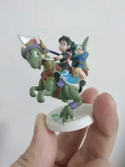 煤炉上看的有人出这个一组三个mfsp的龙珠瓶盖，这仨正好是该系列里我比较喜欢的几款，果断出手拿下。物流发的竹蜻蜓，还是一如既往的速度?