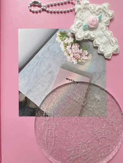 真的很快乐的一单哈，大部分的东西都是捡漏的便宜货，是谁快乐了我不说，而且品相也符合描述哦！