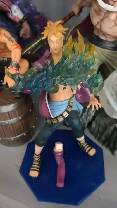 马尔科确实非常帅，很喜欢！在平台以合适的价格购买到很不错，同时还购买了dxf的佩罗娜公主，搭配起来很不错