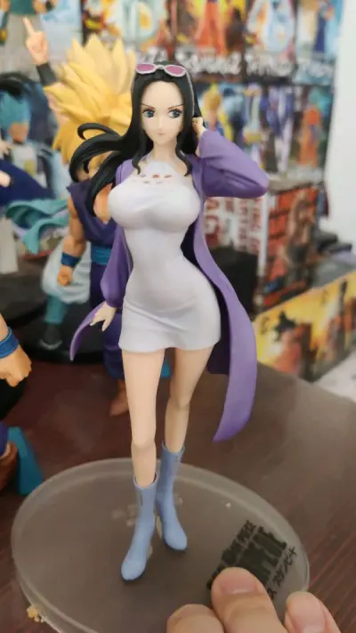 koa乌索普的价格好便宜，一开始还不敢相信，拿到东西后非常开心，哈哈哈哈哈~一番赏的罗宾也是非常喜欢的产品之一