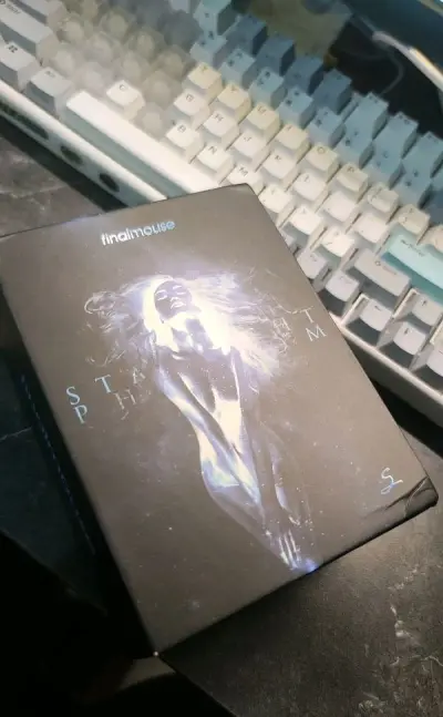 偶然看到日拍有个fm 起价很诱人 就尝试预约竞拍，没想到成功拍下了 好价拿下fm s，到手成色很新，很满意！