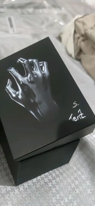 这次淘到一个还不错的fms
挖煤姬的打包还是一如既往的给力
完好无损的运到我手里
ems速度很快，好评！