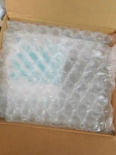 算是排水后收到的第一箱吧，其实该买还是会买。只不过自己心里做好建设。反正希望大家都能买到喜欢的东西，挖煤姬也是个非常好的平台