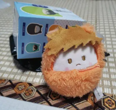 色纸被保存的很好，没有任何的磕碰，八角尖尖的，亚克力也很透光。收到手的实物惊艳经验超乎想象，也很感谢客服细心解答问题