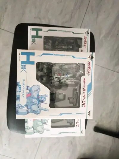 这个买的盒子很好哎 一点损坏都没有 毕竟是中古物了 但是还是保养的很好 这真的喜欢 挺好挺好很满意 