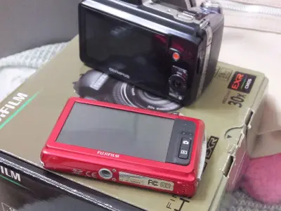 ems很快就收到啦!挖煤姬最近活动真的好多呀!特别特别划算~自己切煤也不怕有瓜人~樱花妹的包装还是很安心的!还会继续使用挖煤姬!