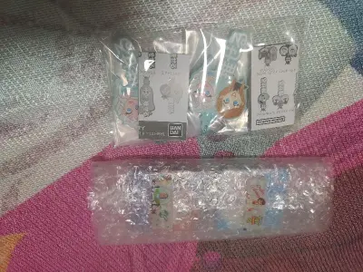 13号付的运费，26号到手，大概审核和合单花了7天，上飞机到国内花了6天吧。综合起来和直邮差不多，竹蜻蜓什么时候能再把同种类数量限制提高一些，求求！