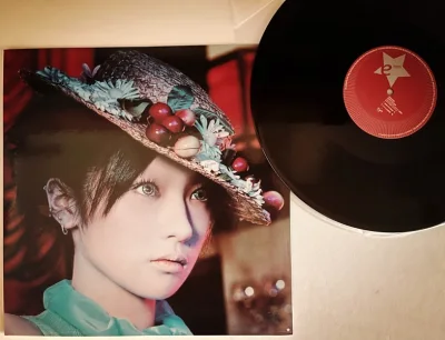 这次用的是竹蜻蜓，以为要2周左右的时间，结果只用了一周，比想象快的多，很不错，运费便宜很多。
东西也是完好，满意