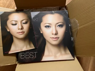 终于收到了仓木麻衣的这张唱片，比国内便宜很多～
挖煤姬是可以找客服把整套出售中的不需要的物品丢弃的。
这次卖家因为不拆卖，但是套装中有个不需要还坏了的东西，寄过来又怕被税，所以找客服丢了个东西，最后运费还便宜不少。
很满意的一次购物体验