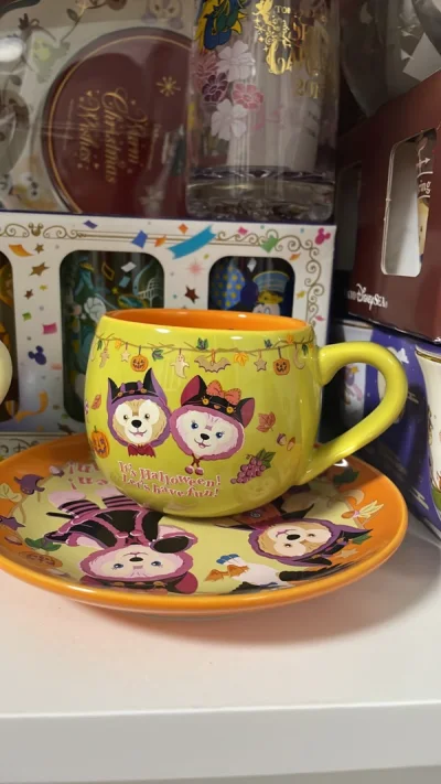 这一单里面有餐具只能走海运了，空运太贵啦，还有两只达菲玩偶，价格很美好，这一单无税到手，大概20天左右吧，现在物流速度变快了。