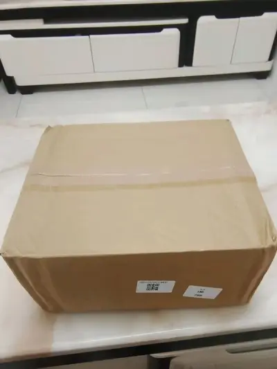 客服包装很扎实，到货货物完好，日本卖家也很给力，品相都不错，第一次使用挖煤姬，差点把所有东西全部打包发回，那样超过1000肯定被退运，新手还是要注意这一点，好在挖煤姬合单方便也有总额和重量提示，经过细细研究规则，最后在不超额的情况下选用EMS安全到家，虽然还是被税了...