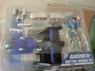 嘿嘿，摩托车组合是日拍上get的好东西，就是包装重量真的好中，肉疼邮费了，不过最可爱的还是恶魔猪咪，有机会一定再买一个没有脚的恶魔wwww