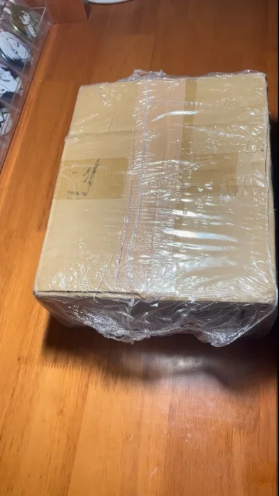 切煤初体验！用挖煤姬真的体验感非常好：下单速度很快，几乎是秒切，想要的基本上都能切到，手续费相比之下也比较便宜；同时物流也很迅速，快递包装的也很好。很开心的是切到的吧唧状态都很好，收到梦情吧唧很开心！已经迫不及待地等第二单的到来啦～