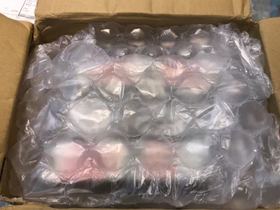 收到了、收到了，这个包裹也是有点“故事”的，经历了二次发货，现在总算平安拿到了，是我喜欢的宝贝，买家保管的很好，也很新，几乎没怎么使用的样子，包装还是一如既往的好，路途上没有破损。