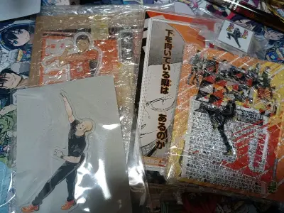 速度比我想象中的快很多
一下子就收到货了，算了一下比在闲鱼上收便宜很多，肥肠快乐的购物体验
田中仙贝真的好帅