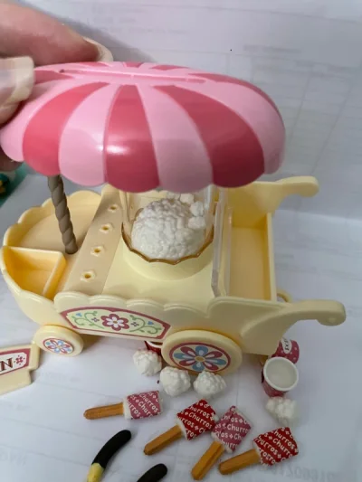 挖煤姬有多宝藏app我就不多说了。这次买到的爆米花车蛋糕店都是粉粉的可可爱爱，非常少女心。保存的都不错，也没有什么大瑕疵。缺的小配件在所难免都可以接受。总的来说很满意