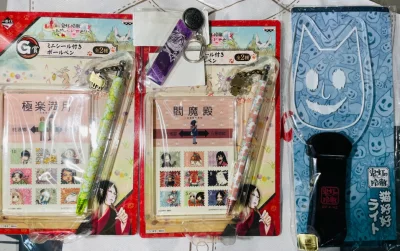 这是前一段时间在骏河屋和煤炉上切的谷子，挖煤姬下单迅速，如果赶上手续费优惠真的很值，另外竹蜻蜓的运费也非常实惠，总之真的很方便。骏河屋到周末会有特惠，二手物品的品相也基本上都很好。煤炉多蹲蹲也偶尔会蹲到好价。
这次是鬼灯的冷彻、富坚义博展、棋魂和大振的谷子，都是我非...