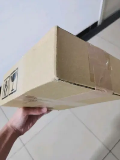 这次收了一些二手碟，气泡纸给的很足，这次也平安下车，海淘多次还没被税过，呼市的海关是真的宽容，不错。