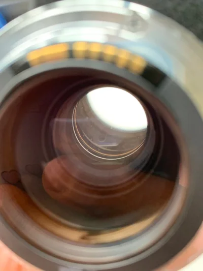 人生的第一次海淘经历。
任何一个环节都没有拖泥带水，从下单到卖家发货，到仓称重，申请空运，发送国际EMS，到上海，到省会，海关清关，放行，虽然前后历经十五天的艰难等待，但每一环都很顺利。
平台很负责任，一个镜头硬是大大的纸箱发回，没有破损。一切都值得。
能淘到心仪的...