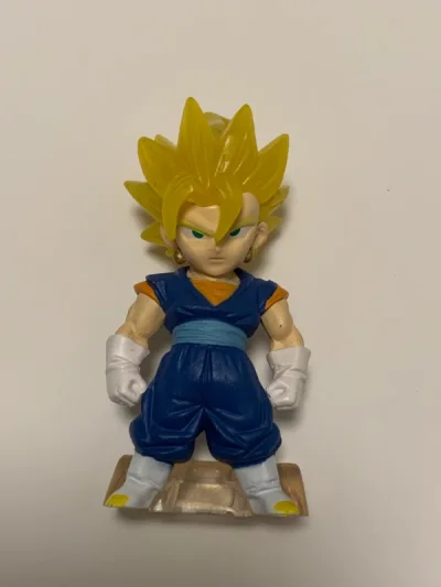 小伙伴们大家好??? 
今天来分享 ???龙珠全功率超赛特南克斯?
一共六个部分组成 合起来就是一个完整的肌肉大特?先拆分各部位补上色?在组合起来 效果杠杠滴?以为是橡皮人 材质是橡胶 摸起来软软的?这款颜色还是很多的 见过蓝色 绿色 金黄 肉色 好像是肉色价格偏高...