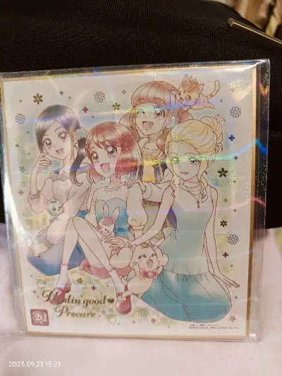 太好看太美丽了，特别是女仆萝拉吧唧，卖家写的有些许无损太谦虚了，简直是不用擦都能直接烫膜的程度，立牌也好好看，人死了已经