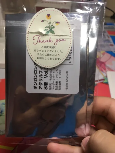 这是第二次在挖煤姬上购物！和另一个链接一起下的单，合单申请通过的蛮迅速滴，物流也更新很及时，有疑问询问后也很快得到了回复！另外卖家包装的真的很用心QAQ，申请在包裹内加的泡沫纸也包的很好！
PS：安吉酱卡哇！