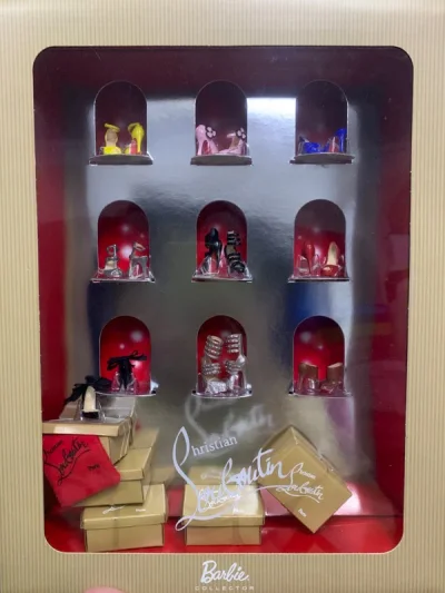 第一次在挖煤姬切煤，之前看某书说因为一些原因，挖煤姬总是切不到好价，但我并没有遇到这个情况，我半夜两点多切的，一下子就跳出来购买成功了，并且后续的服务我也很满意，玩娃最怕的就是暴力海淘导致盒子烂了，但是挖煤姬的加固服务让我的盒子除了卖家自带的瑕疵以外，其余都没有问题...