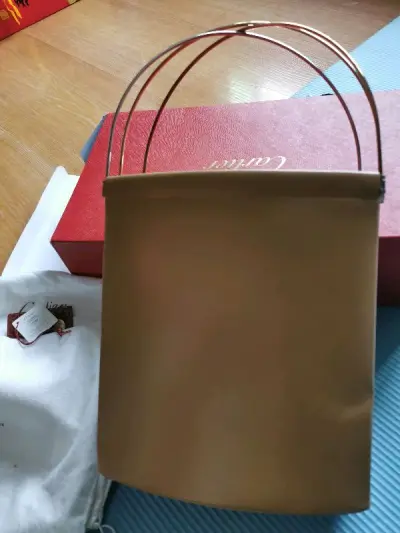 很不错物品和描述相符.ema确实快.物品建议尽量不合单.保证单次快递3kg以下.2kg左右是最好.祝大家顺利到达！