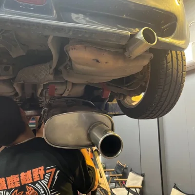 成色很不错，收到没有损坏，上车效果比想象中好，物流也蛮快的，打包的很好，非常满意的一次购物，已经用上了