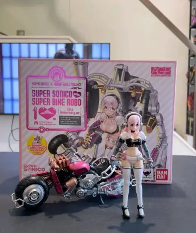 在日拍上看到了这个超级索尼子的agp玩具！在国内卖得太贵，来挖煤姬给捡到漏了哈哈，走的ems（想快点拿到），虽然运费有点贵，但是速度很快，很满意！