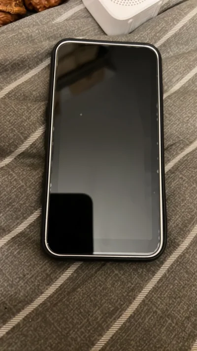 第一次在挖煤姬购买商品，海关被税了，加上运费的价格和在国内购买价格差不多吧，ems运输还是挺快的，在海关停了四天，缴税后很快就收到了，商品和卖家描述一致，