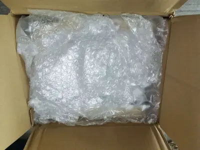 第一次海淘，挖煤姬代购软件相当的简洁方便，有人民币/日元转换，有翻译功能，这次走的EP，积分还可以抵扣运费，便宜速度又快，包裹加了气泡垫包的很严实，买的索尼的经典MD碟，里面还有卖家之前录的歌，音质非常不错。