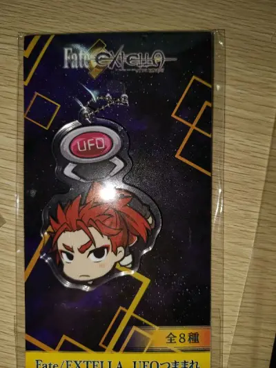 这次从合单到拿到手不到半个月，出乎我意料的快。赞美挖煤姬的包装，超结实的纸箱，满满的泡泡纸，以及挖煤姬找到大文件夹尺寸的硬纸板，令人安心。这次最开心的是买的了老李的sega，75mm的吧唧拿在手里真的非常满足，fgo传统的44mm吧唧和sega相比就和纽扣一样，希望...