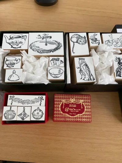 25日日本发货，26日凌晨四点多抵达海关，下午四点多海关放行，27号早上八点半送到我手上了。实在太给力了，仿佛在国内买个了物品一样。物品被卖家保存的非常好，十分喜欢。