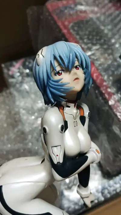 挖煤姬的页面较美观，而且自带翻译功能，且操作方便，搜索功能方便，用户可以快速找到所需产品，并且该平台的产品价格相对较实惠。