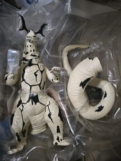 最近的ems速度实在是太快，从下单发货到收就三天时间，控制好价格也不会被税，果然贵有贵的道理，包装也一如既往的给力。非常不错