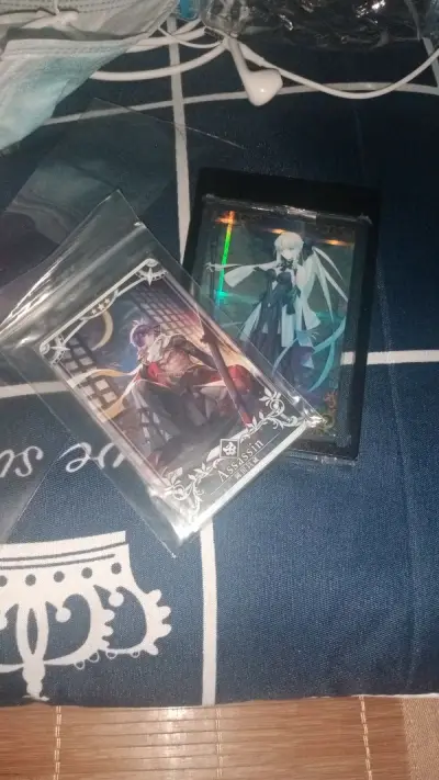 这次疫情恢复之后，第一次用竹蜻蜓专线，物流其实还挺快的，而且也便宜，大概一周左右就到手啦
然后这次切煤，樱花妹还送了张摩根的食玩卡（市价差不多七八十）
这次很值得记录
包装也还不错(*๓´╰╯`๓)♡
100日语加固了一下，比起上一次没加固好很多，虽然上一次也没什么...